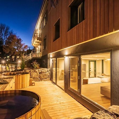 Logis Hotel Restaurant & Spa La Rochette Labaroche Exterior foto