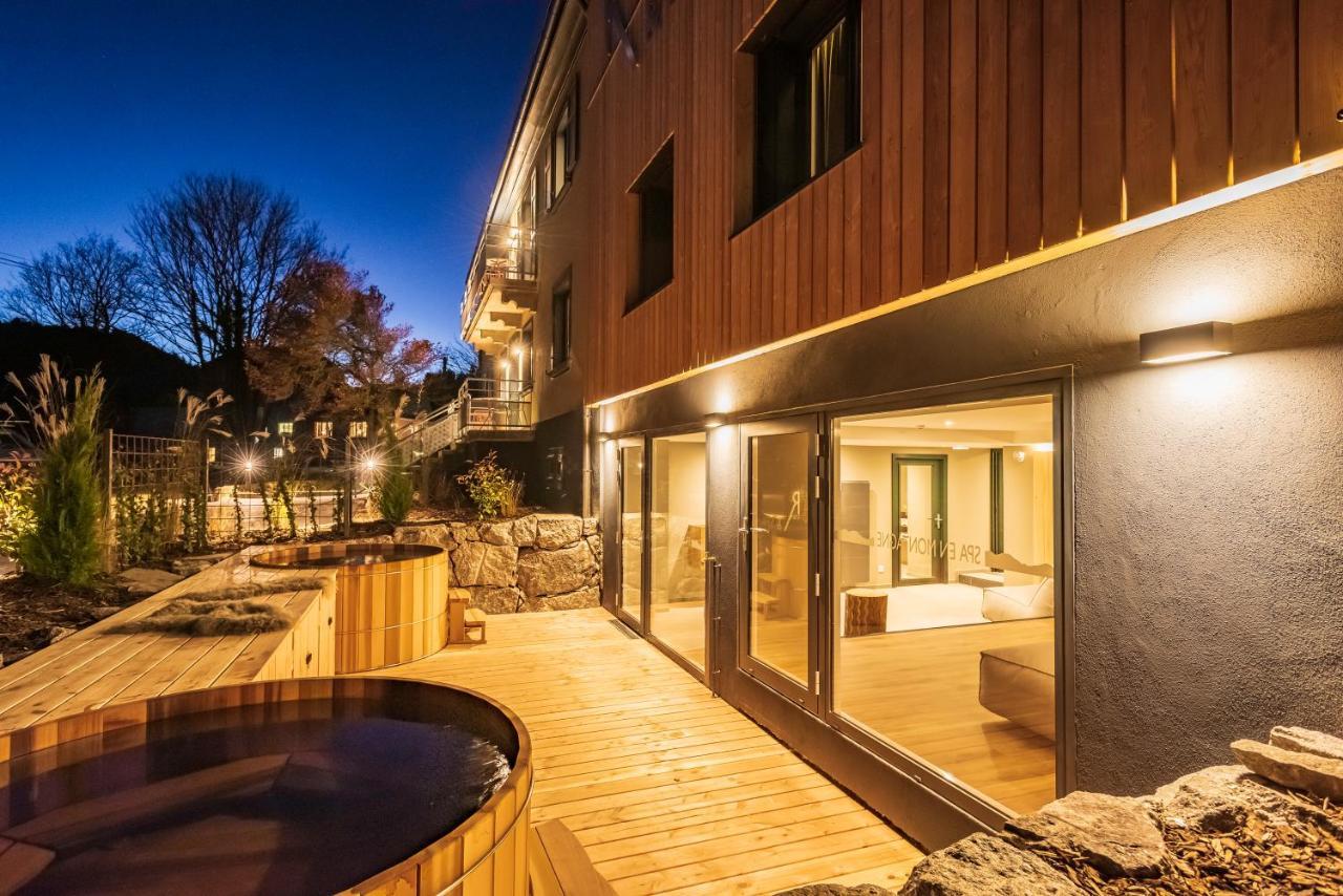Logis Hotel Restaurant & Spa La Rochette Labaroche Exterior foto
